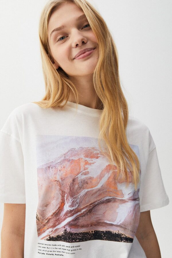 Short Sleeve T-Shirt With Landscape Graphic - Görsel 3