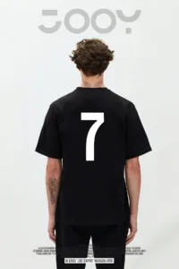 7 Numara Baskılı Siyah Oversize Tshirt-alttext1