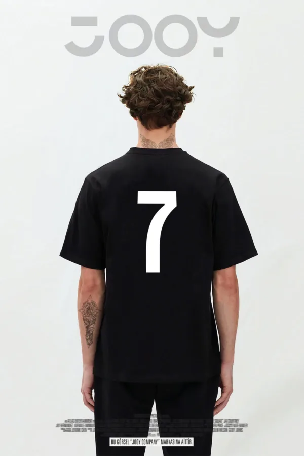 7 Numara Baskılı Siyah Oversize Tshirt - M-alttext1