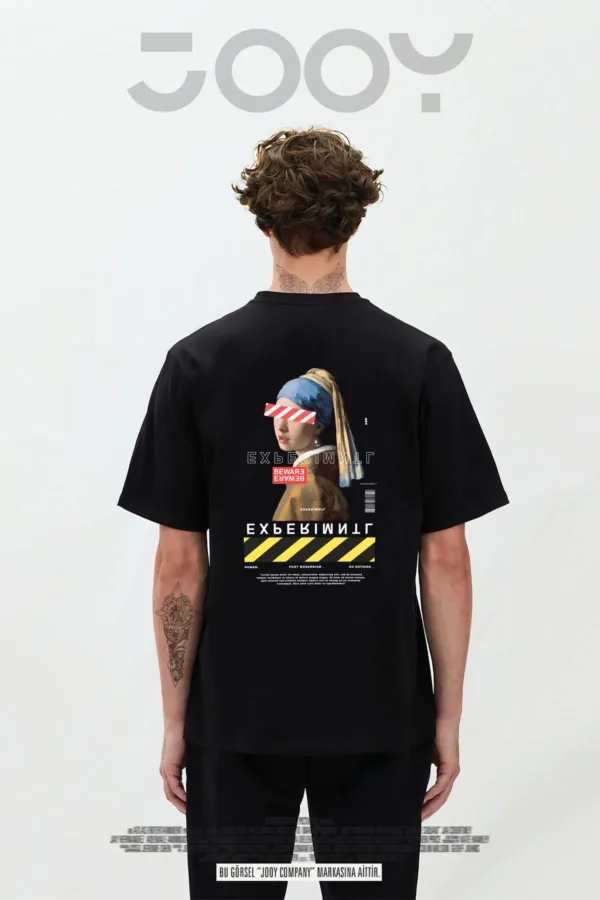İnci Küpeli Kız Tasarım Siyah Oversize Tshirt - XL-alttext1