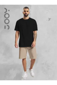 Siyah Oversize Tshirt - Bej Penye Şort Takım-alttext1