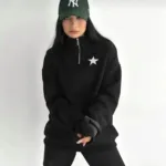 Yarım Fermuarlı Yıldız Baskılı Siyah Kadın Sweatshirt - S-alttext1